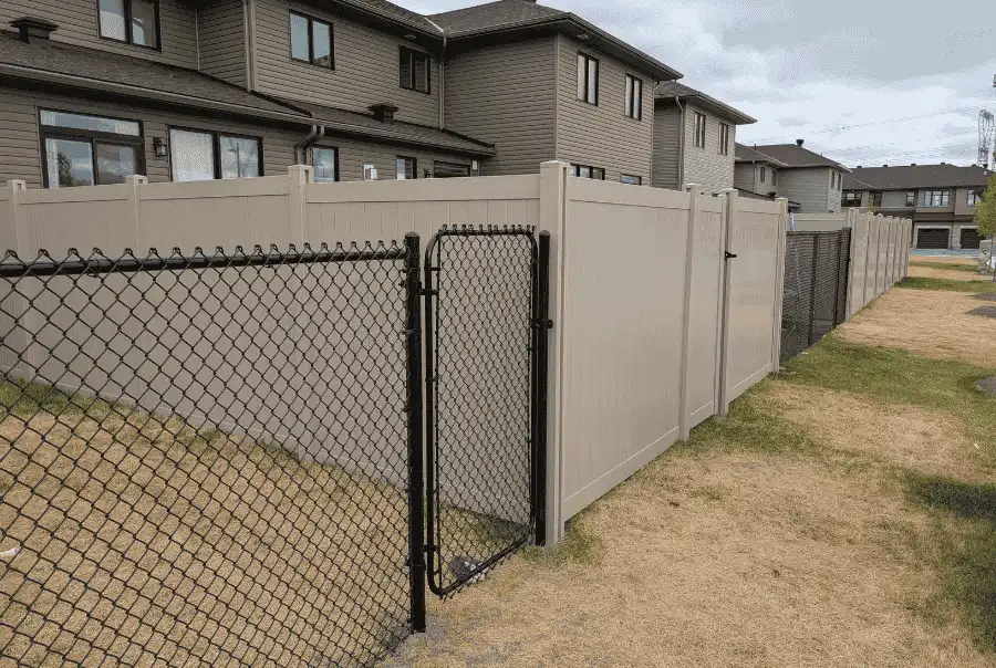 Black chain link fence, 5 feet