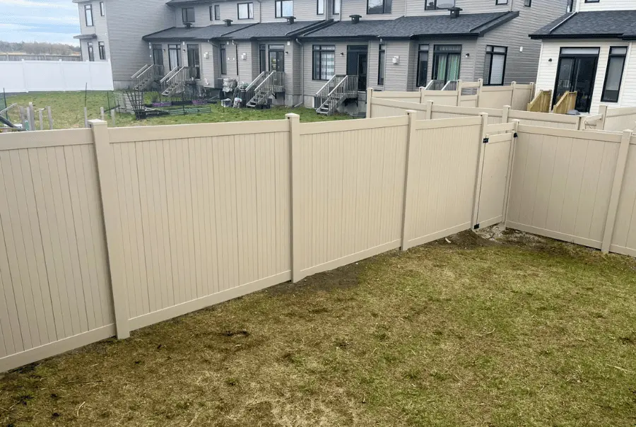 Adobe Vinyl Fence Barrhaven